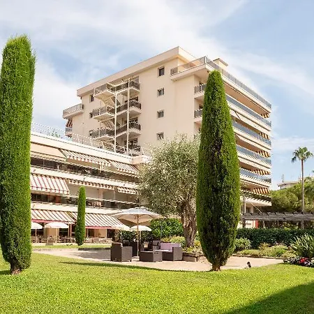 The Originals Residence, Les Strelitzias Hotel apartamentowy 4*