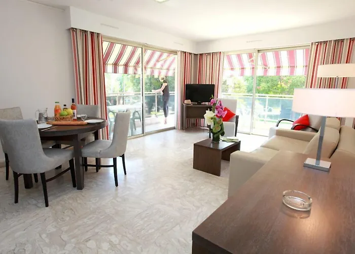 شقة فندقية The Originals Residence, Les Strelitzias