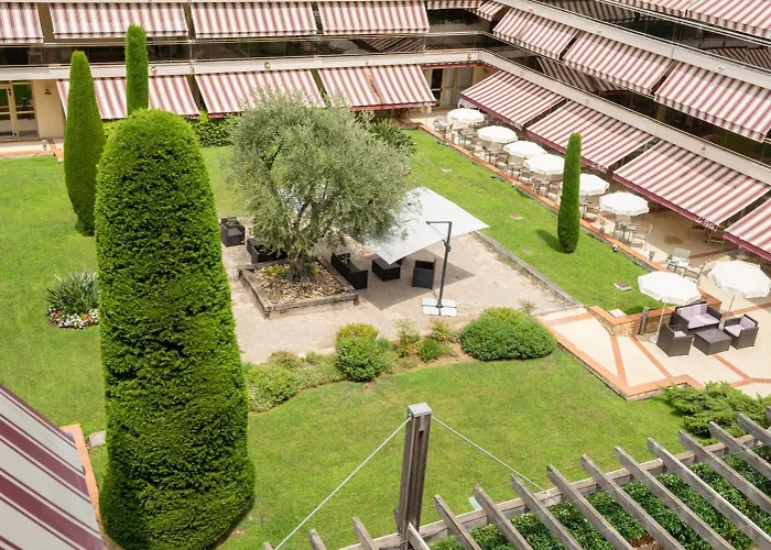 The Originals Residence, Les Strelitzias 4* جوان ليه باه