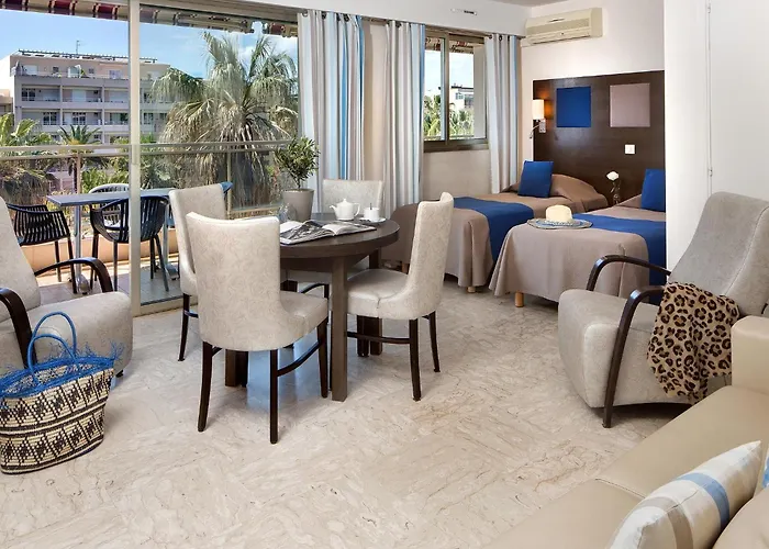The Originals Residence, Les Strelitzias 4* جوان ليه باه