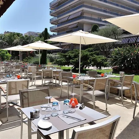 The Originals Residence, Les Strelitzias Apart Otel 4*