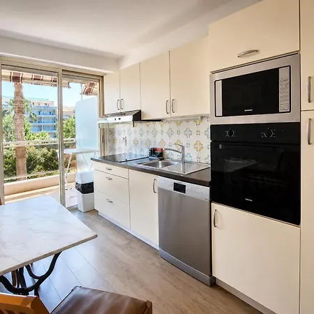 The Originals Residence, Les Strelitzias 4* Juan-les-Pins