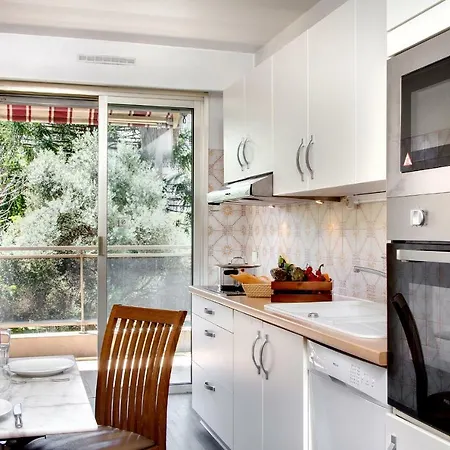 The Originals Residence, Les Strelitzias Hotel apartamentowy Juan-les-Pins